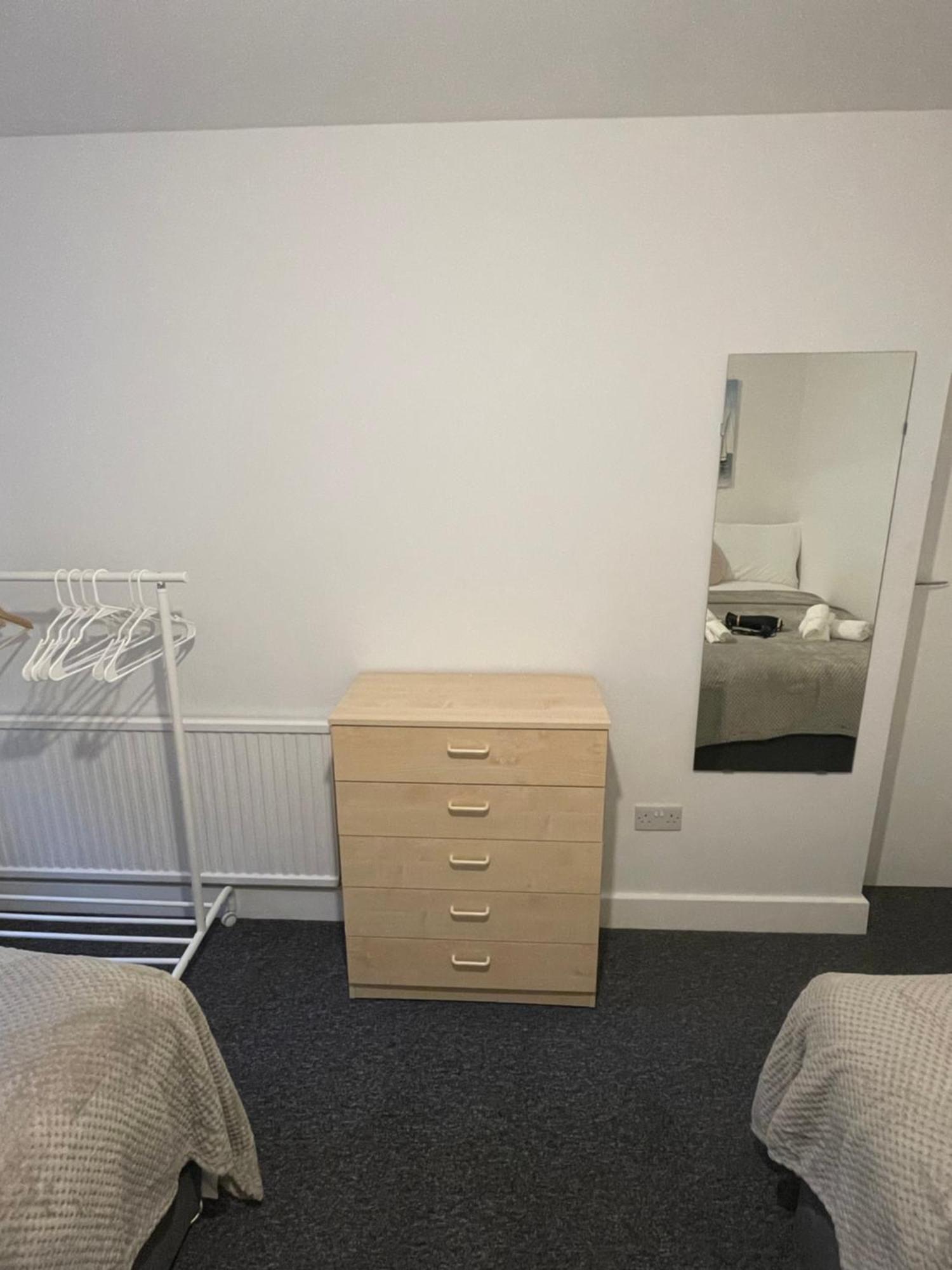 Lovely Triple And Quadruple Rooms In Euston & Square In Central ลอนดอน ภายนอก รูปภาพ
