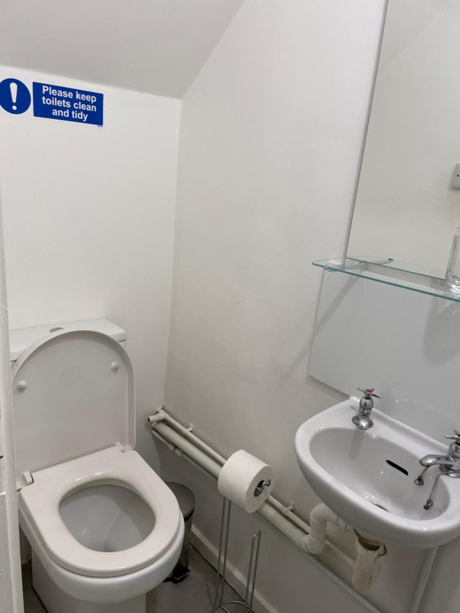 Lovely Triple And Quadruple Rooms In Euston & Square In Central ลอนดอน ภายนอก รูปภาพ